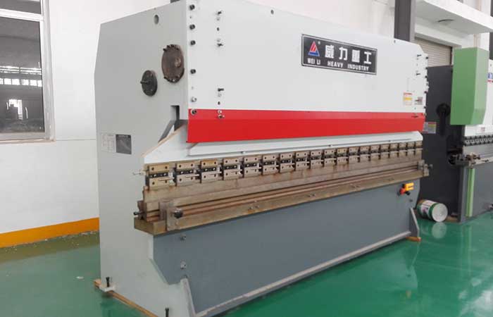WC67Y-160T/3200液壓折彎機,160噸3米2液（yè）壓數控（kòng）折彎機