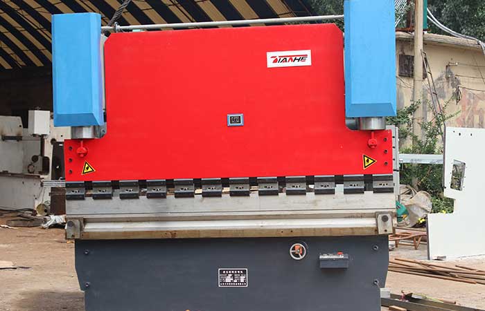 WC67Y-400T/6000液壓折彎機,400噸6米液壓數控（kòng）折彎機（jī）