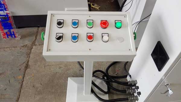 100噸四柱液壓機手控台