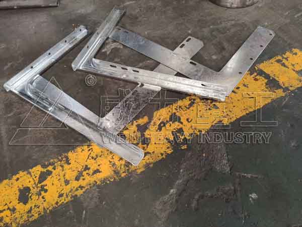 使用不鏽鋼空（kōng）調外機支架成型液壓機一次衝壓加工完成的空（kōng）調支架