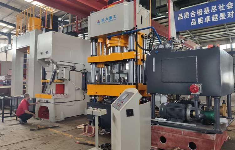 鹽磚成型液（yè）壓機