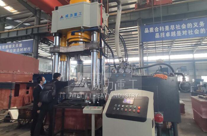 健身啞鈴（líng）粉末成型液壓機（jī）