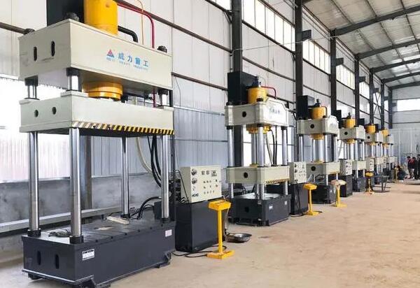 複合材料漏糞板模壓成（chéng）型液壓機